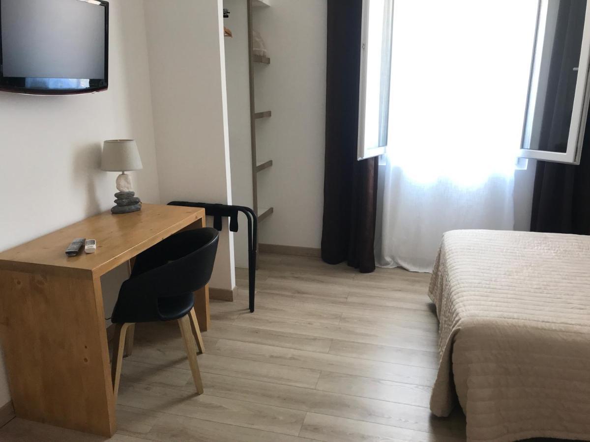 Hotel Du Golfe โบนิฟาซิโอ ภายนอก รูปภาพ