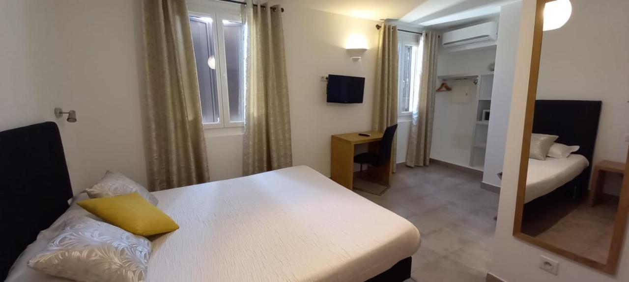 Hotel Du Golfe โบนิฟาซิโอ ภายนอก รูปภาพ